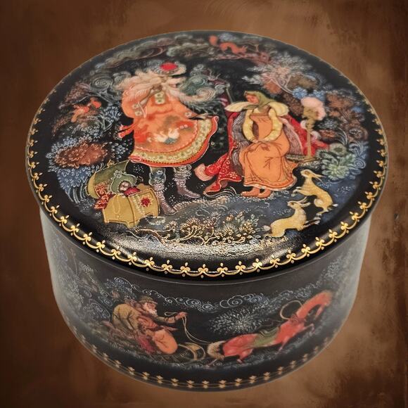 Hand-painted 1990 Traditional Palekh Russian Folklore Trinket Box - Jewelry Box - Picture 2 of 10